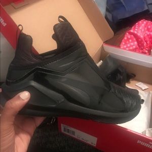 Fierce Metallic Pumas